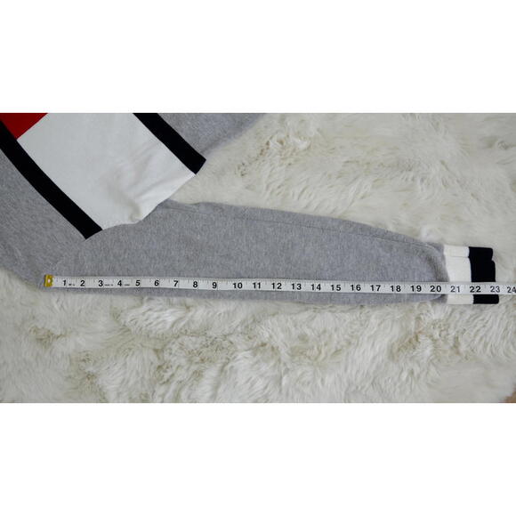 Tommy Hilfiger Flag Logo Gray Turtleneck Sweater Women’s Small/6 Y2K - Picture 5 of 8